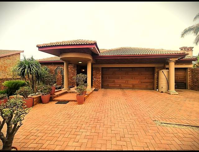 4 BEDROOM HOUSE FOR SALE IN HIGHVELD